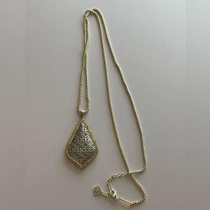Kendra Scott Aiden Pendant Necklace in Filigree